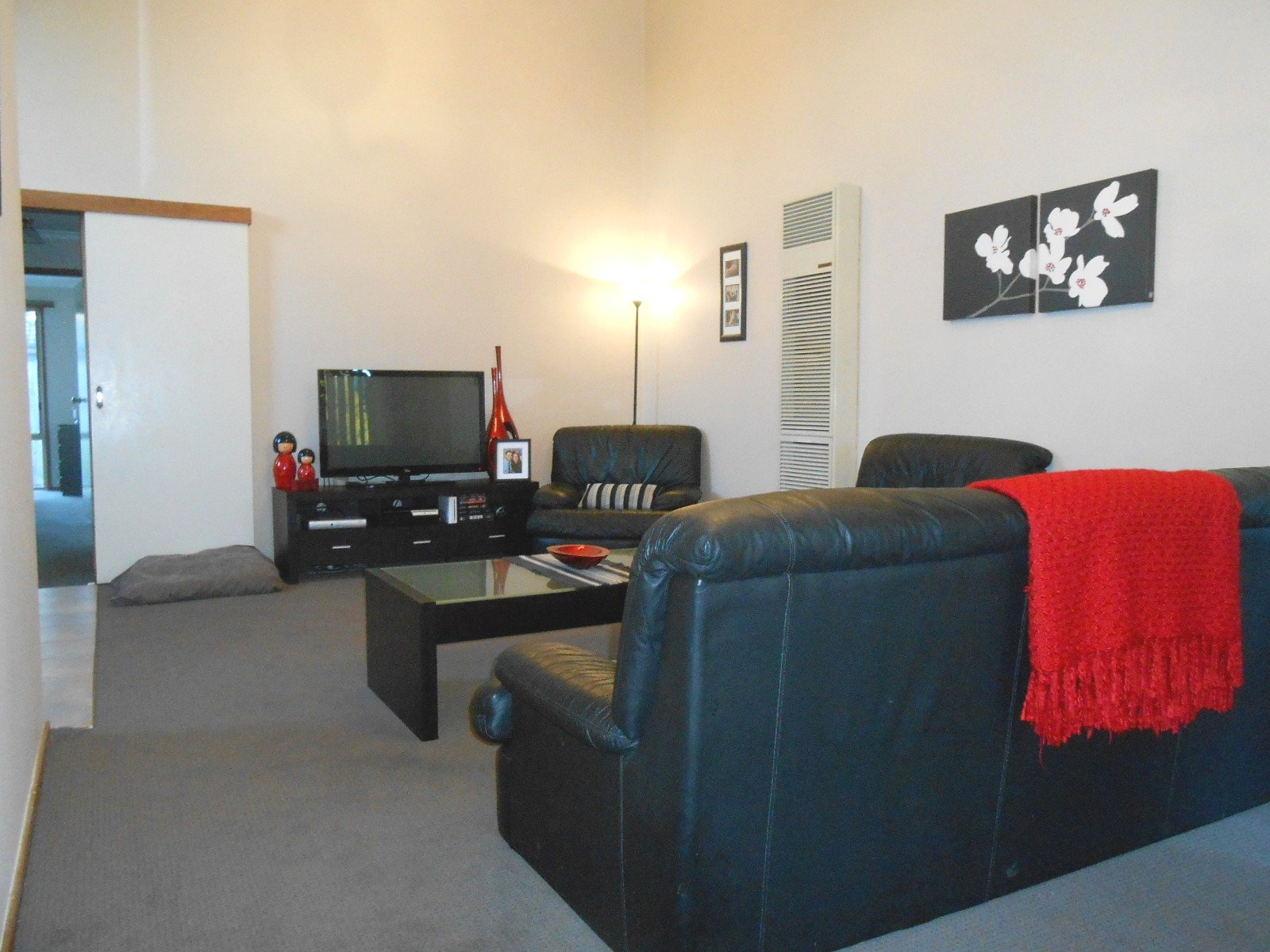 Gallery: 6/11 Hannah Street