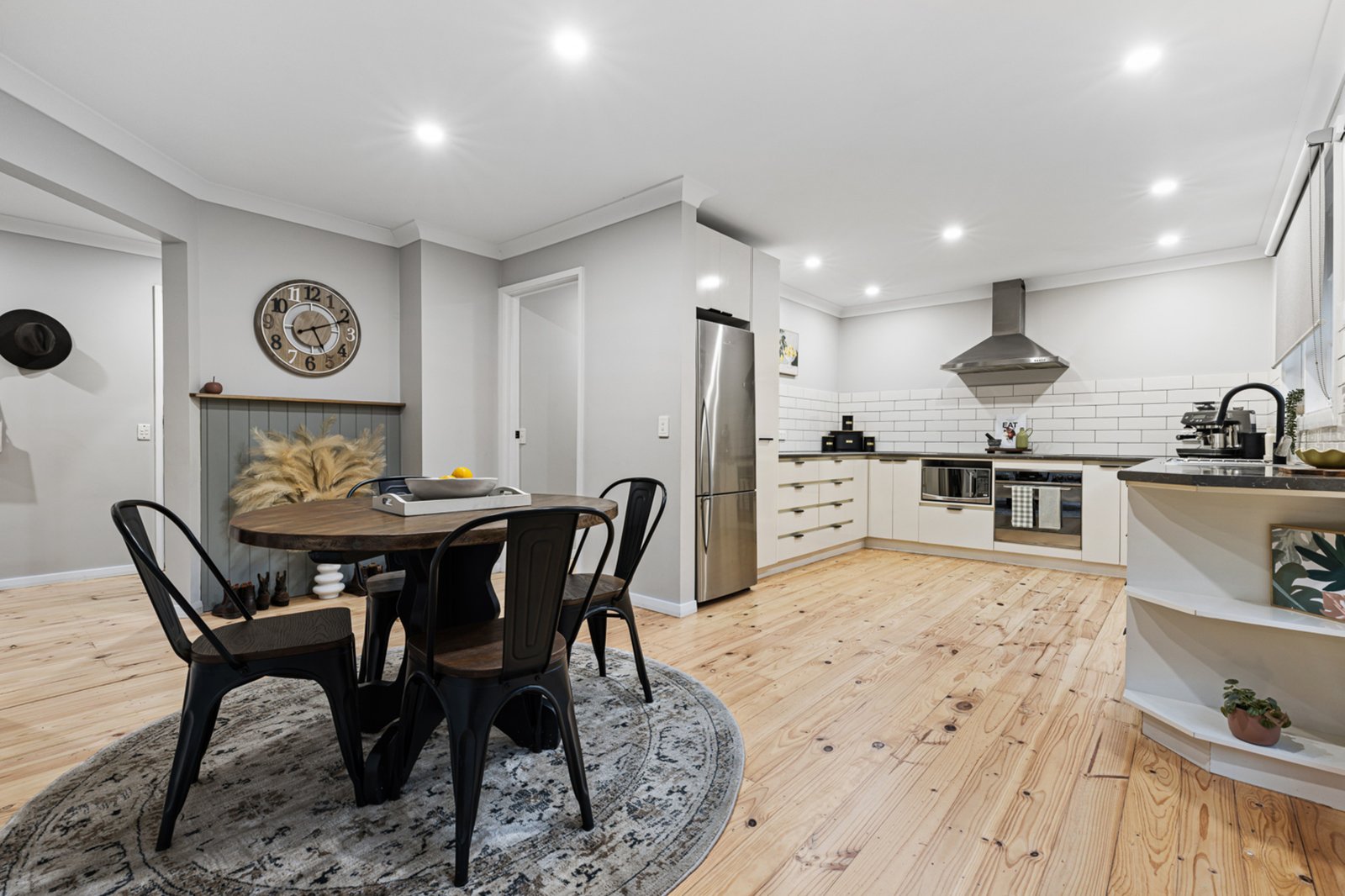 Gallery: 611 Hitchcock Road