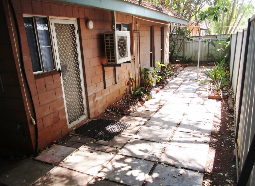 6/11 Holman Street DERBY 4