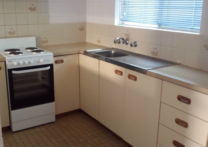 6/11 Holman Street DERBY 10