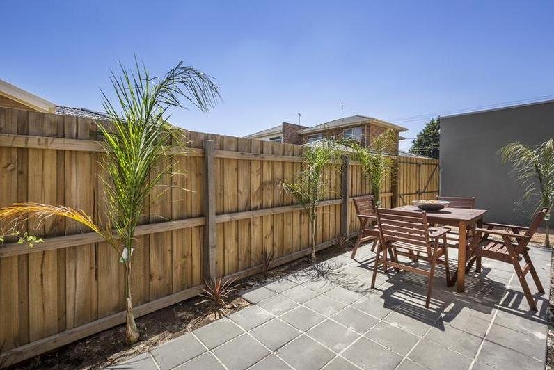 Gallery: 6/11 McDonald Street