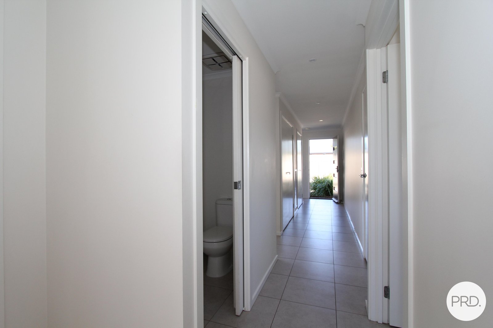 6/11 Spencer Street CANADIAN 5