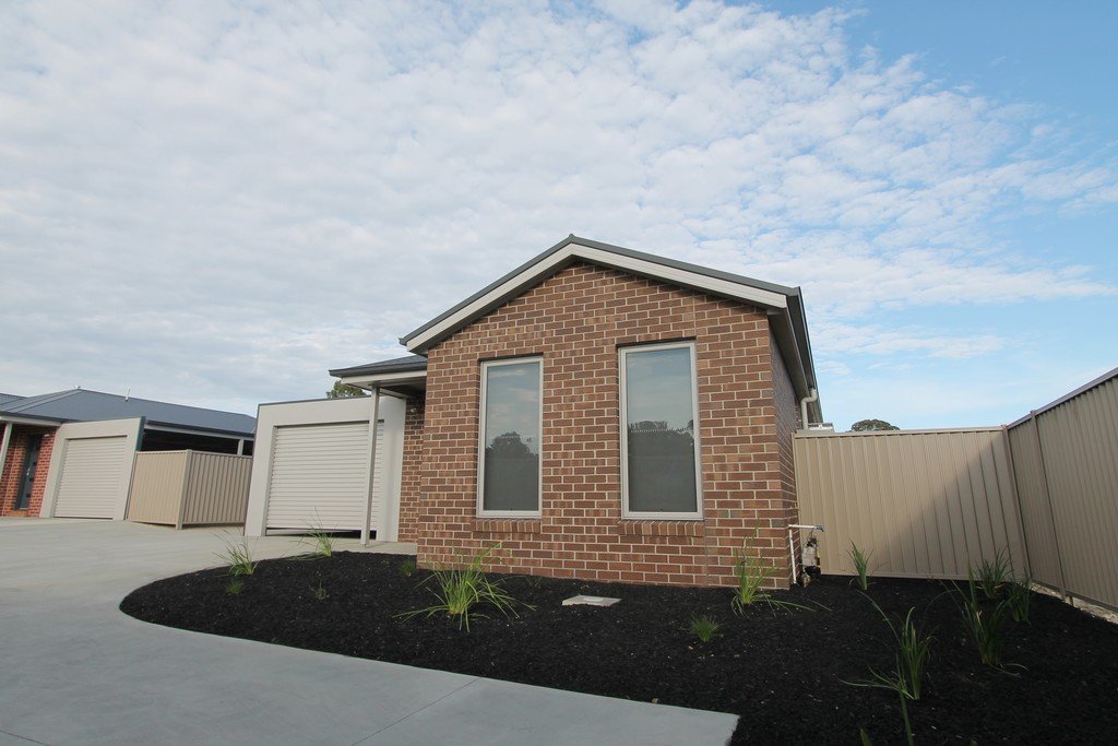 6/11 Spencer Street CANADIAN 2