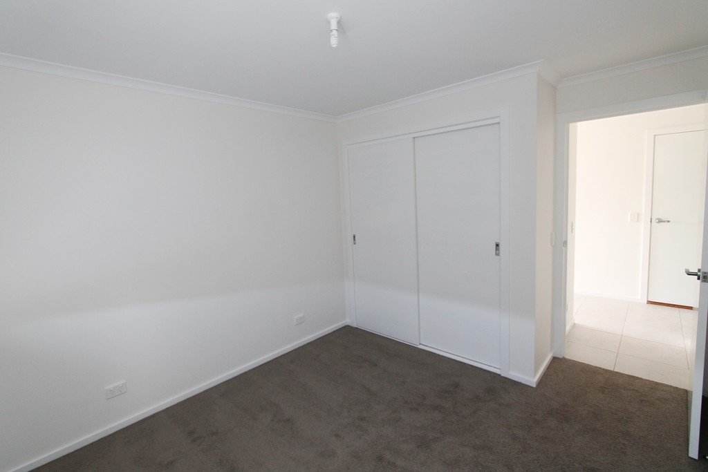 6/11 Spencer Street CANADIAN 11