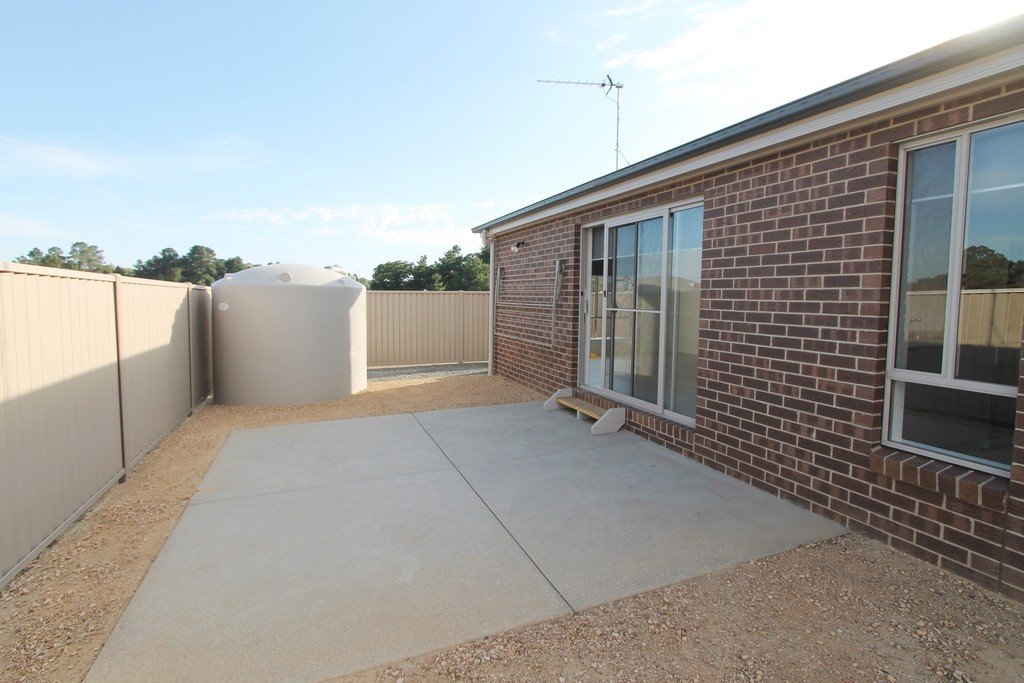 6/11 Spencer Street CANADIAN 17