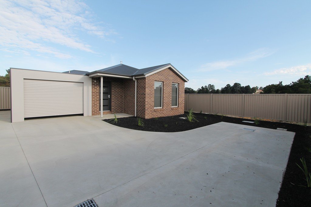 6/11 Spencer Street CANADIAN 19