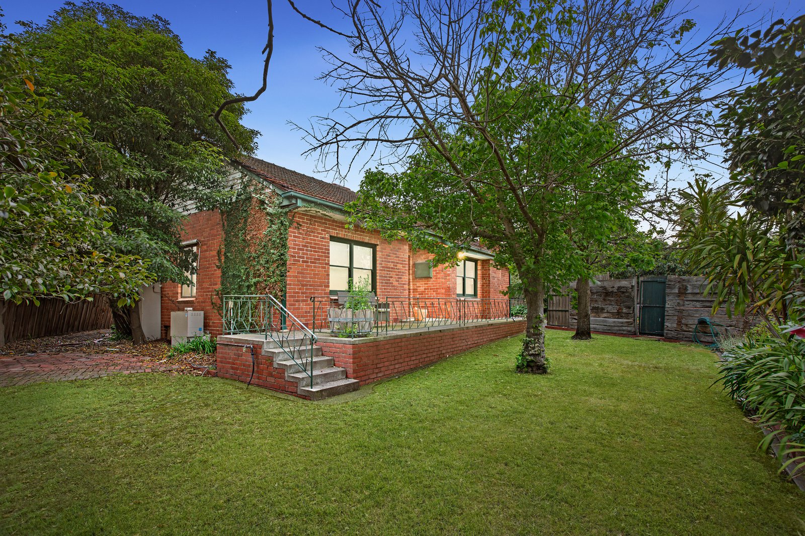 Gallery: 611 Waverley Road
