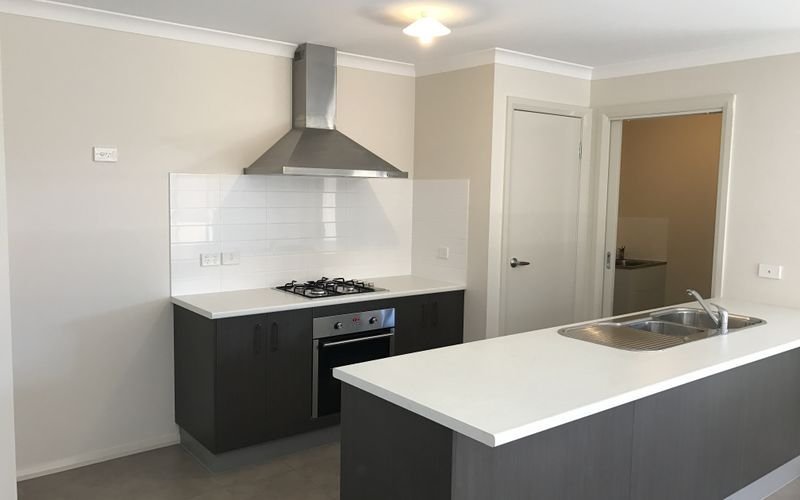 6/110 Greta Drive LAVINGTON 2