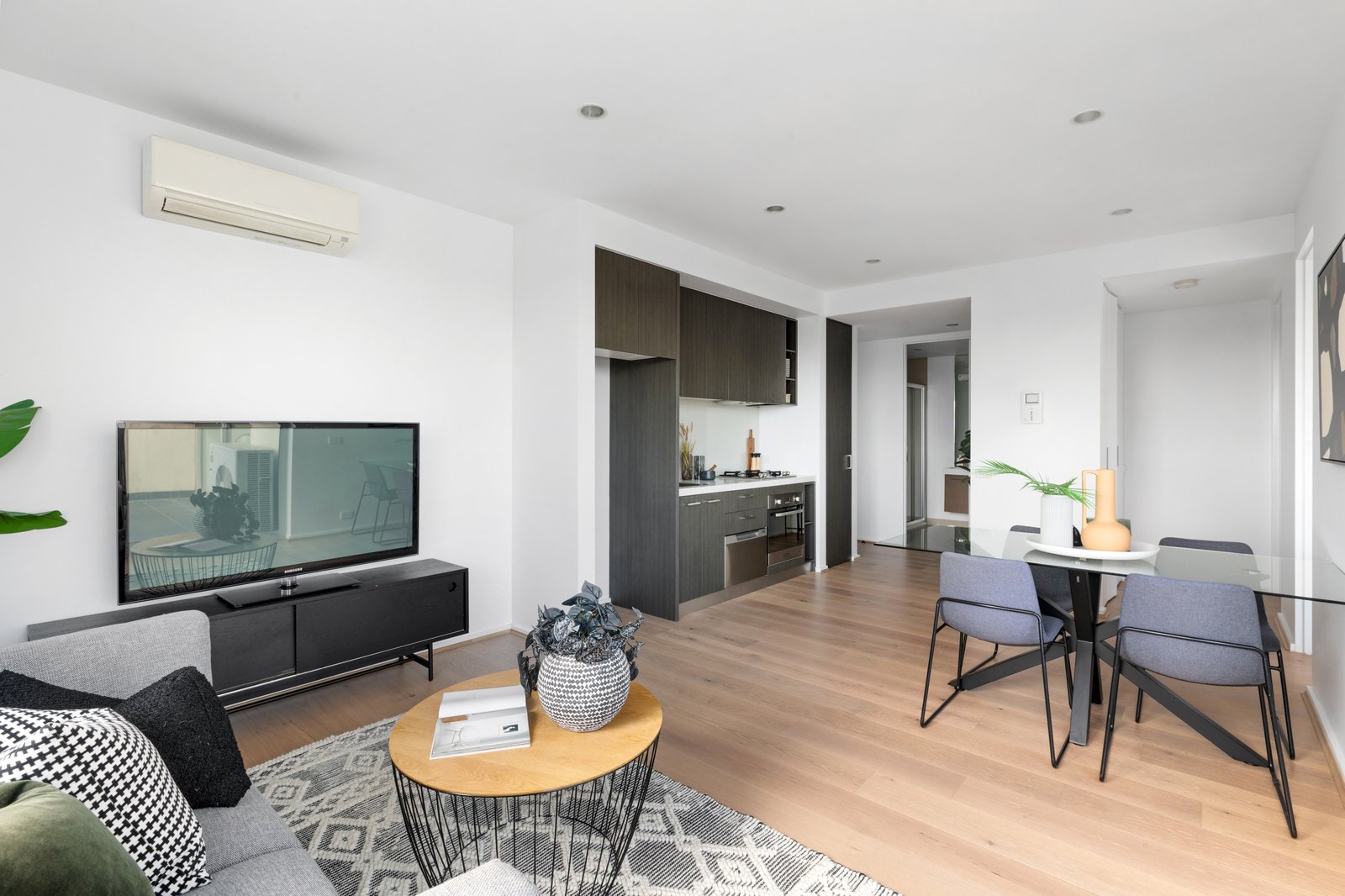 Real Estate and Property in 611/2 Plenty Road, Preston, VIC