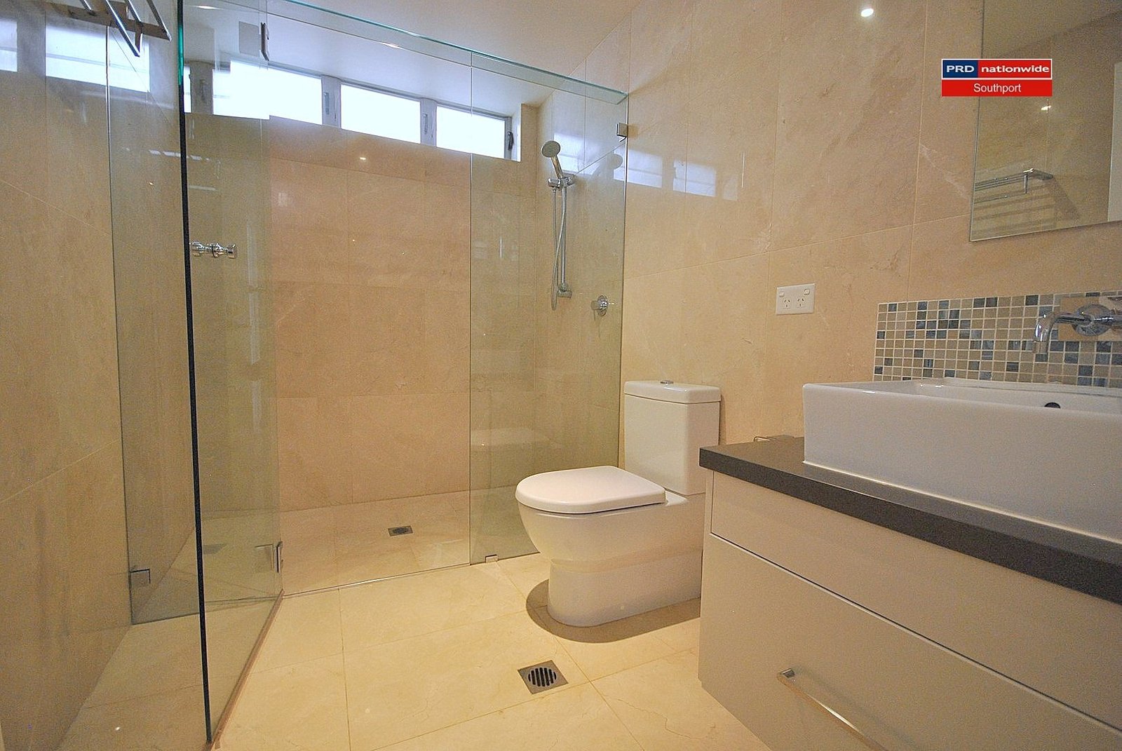 611/3-5 Pendraat Parade HOPE ISLAND 9