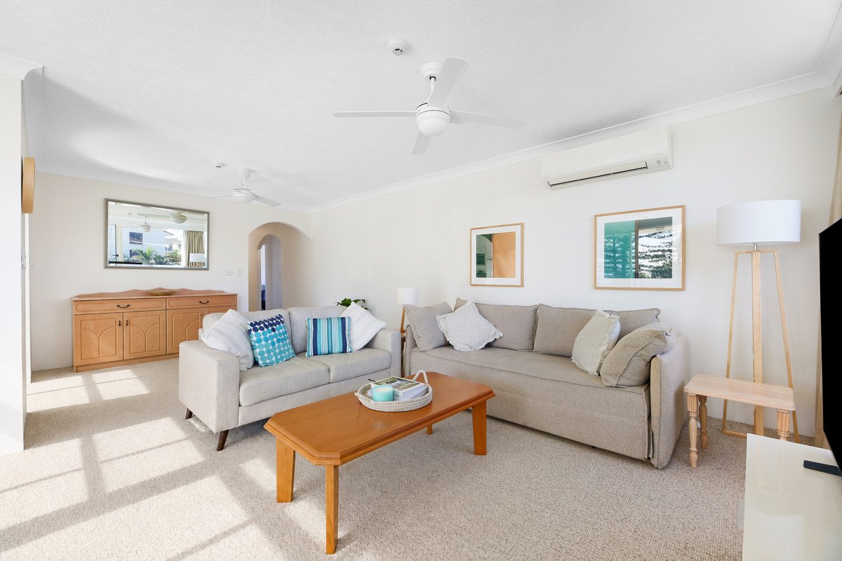 6/114 The Esplanade Burleigh Heads 7
