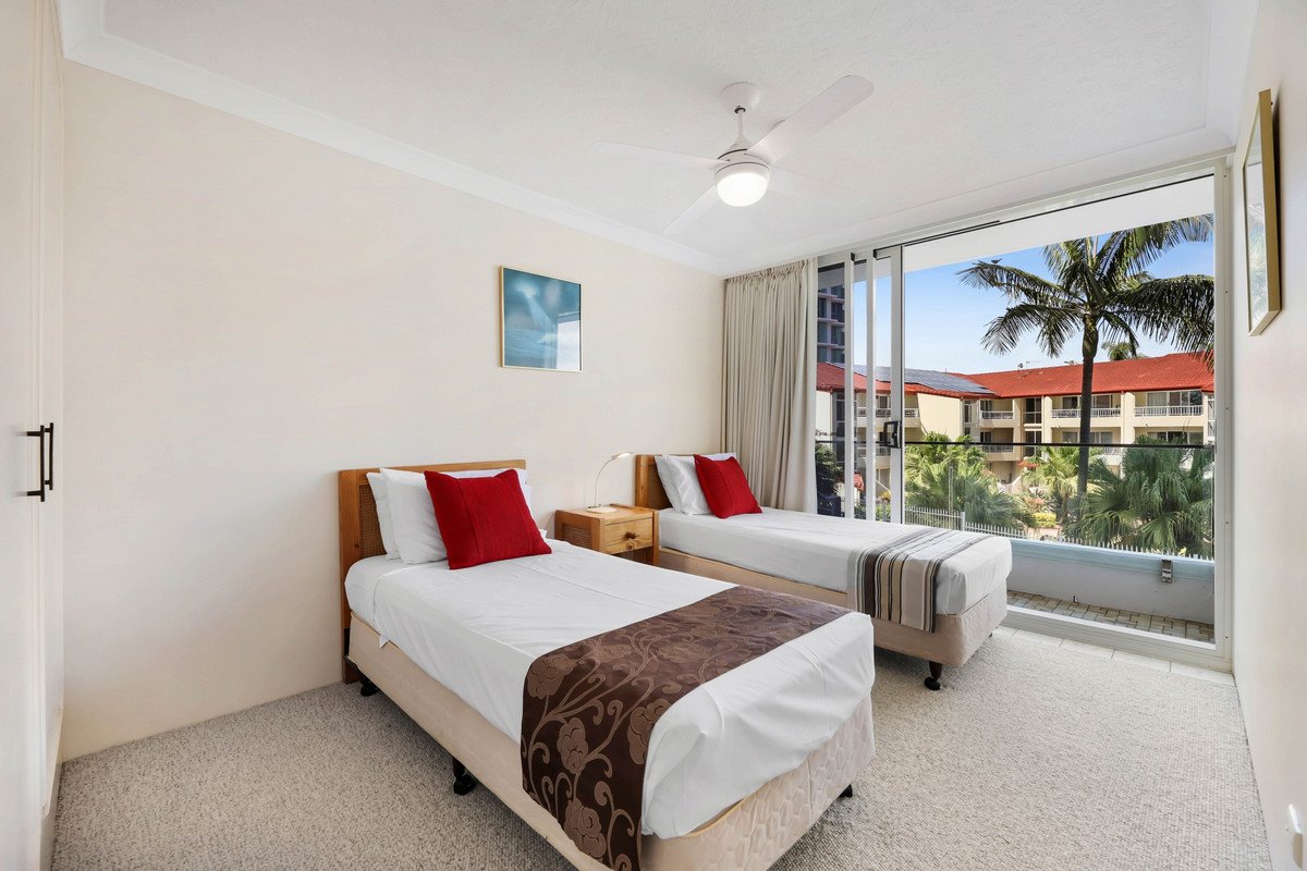 6/114 The Esplanade Burleigh Heads 15