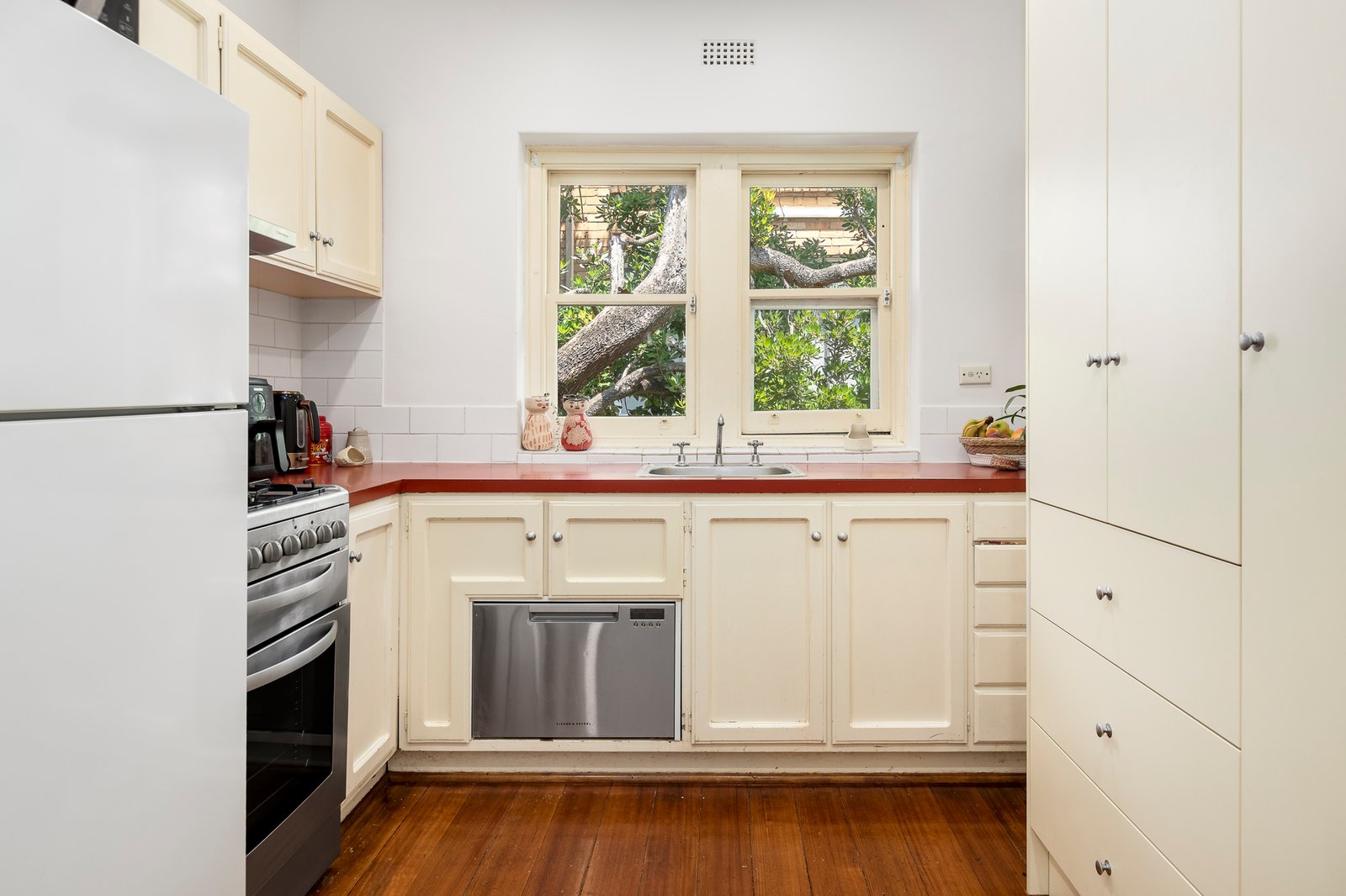 Gallery: 6/115 Brighton Road