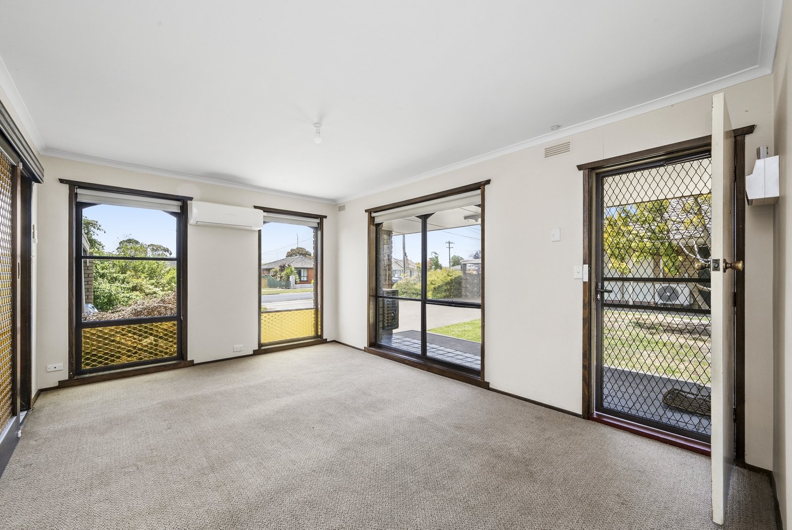 Gallery: 6/1157 Grevillea Road