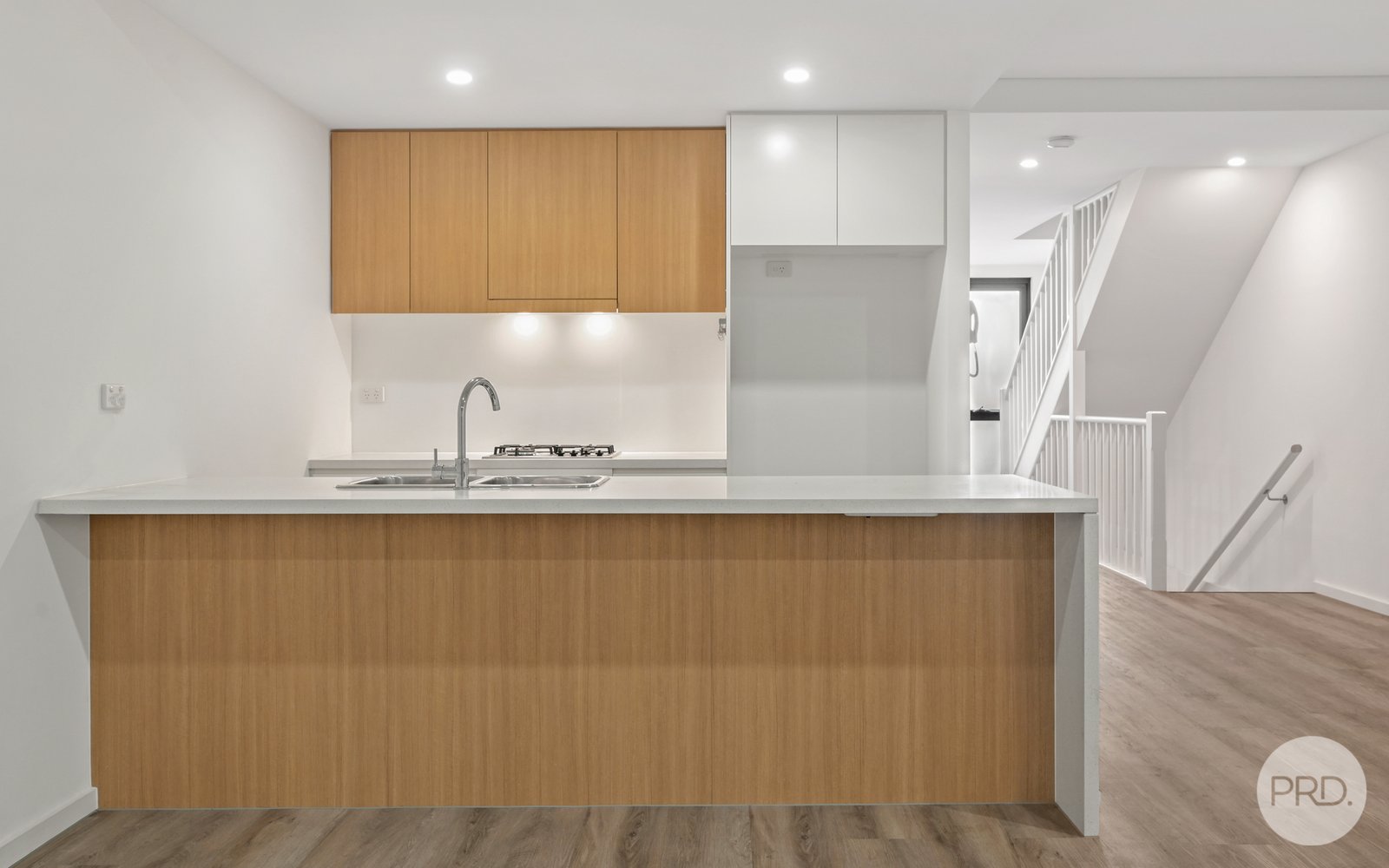 6/119 Glengarry Drive GLENMORE PARK 2