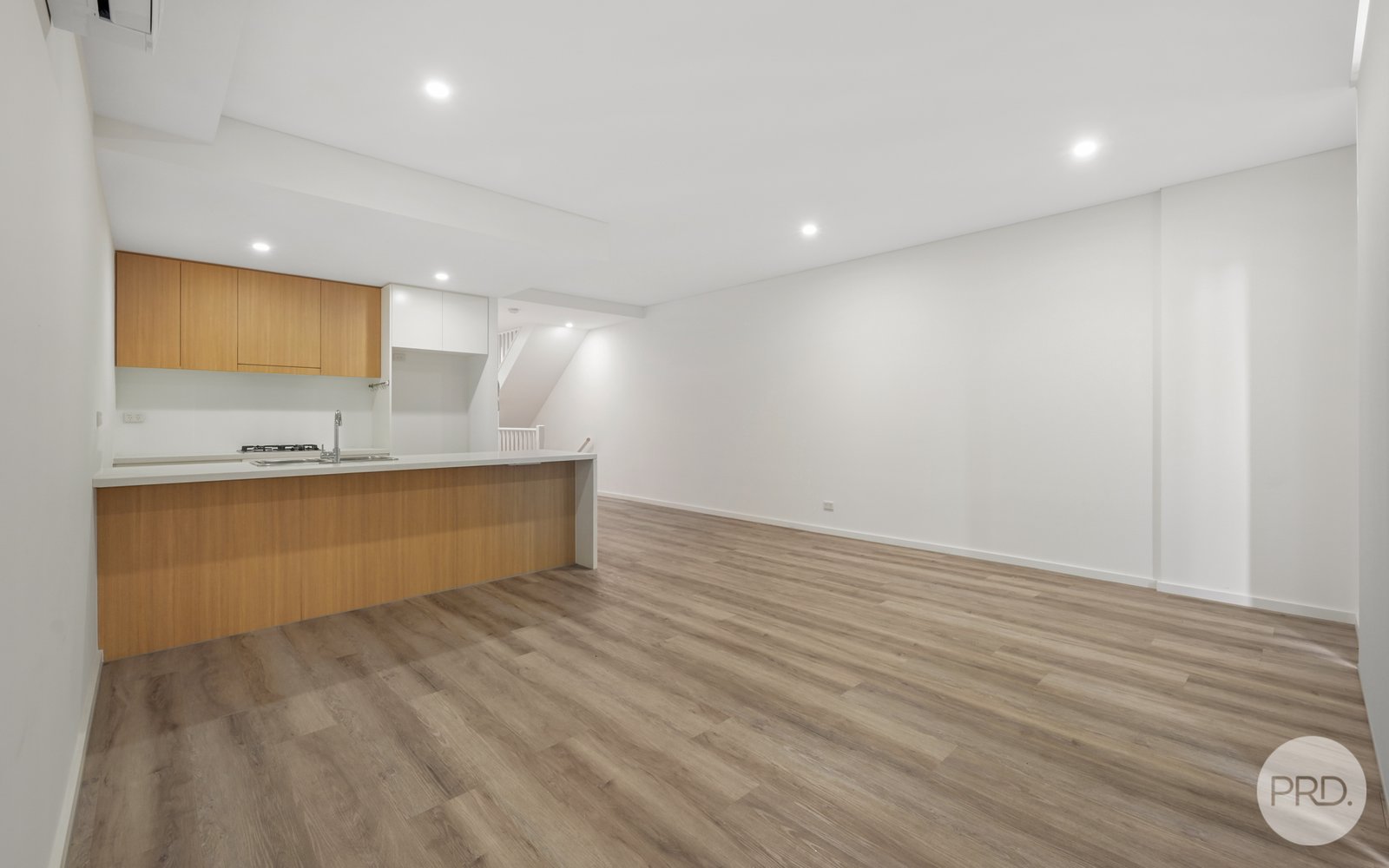 6/119 Glengarry Drive GLENMORE PARK 3