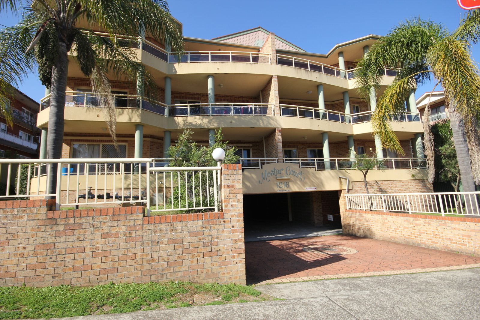 6/12-16 West Street HURSTVILLE 1