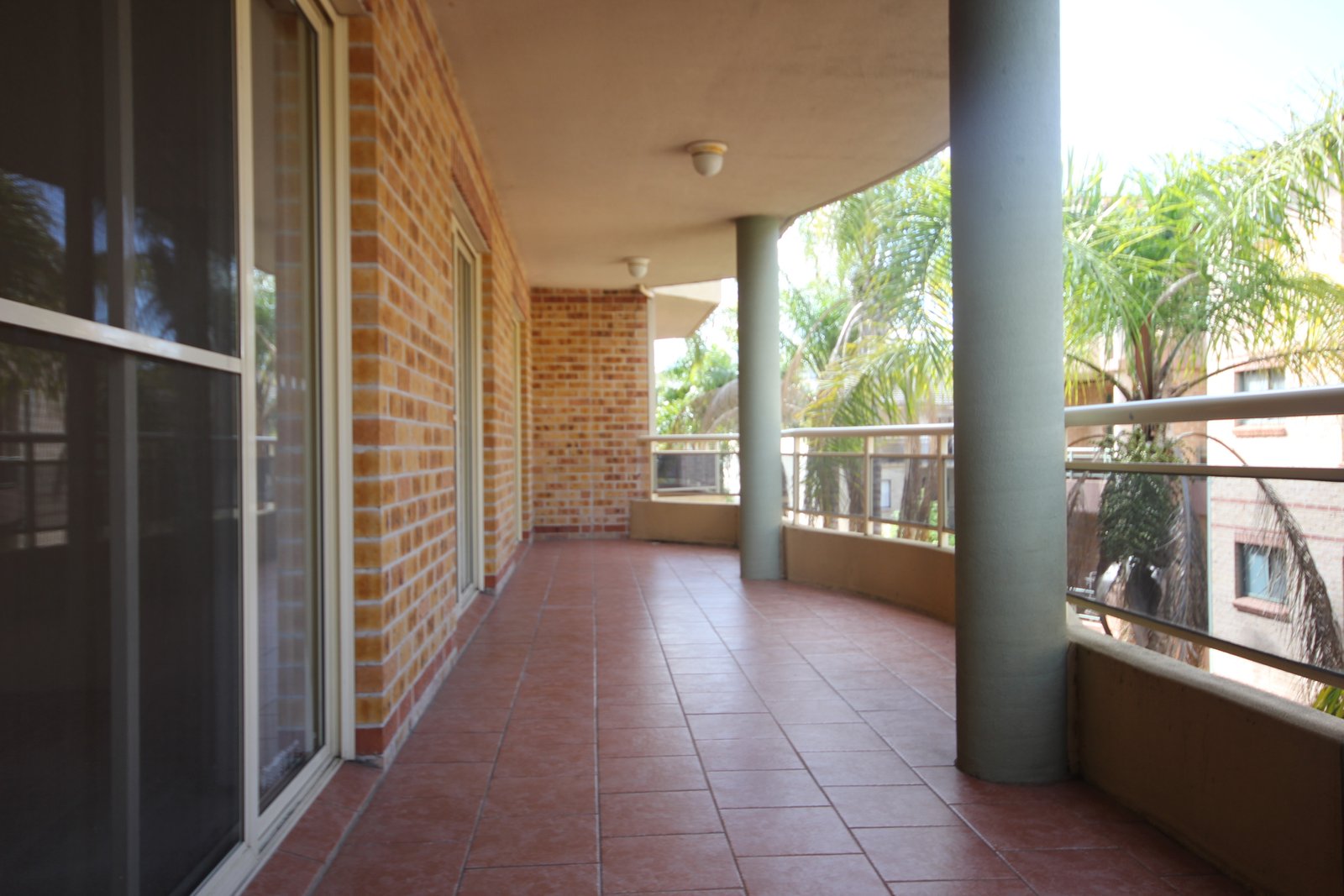 6/12-16 West Street HURSTVILLE 10