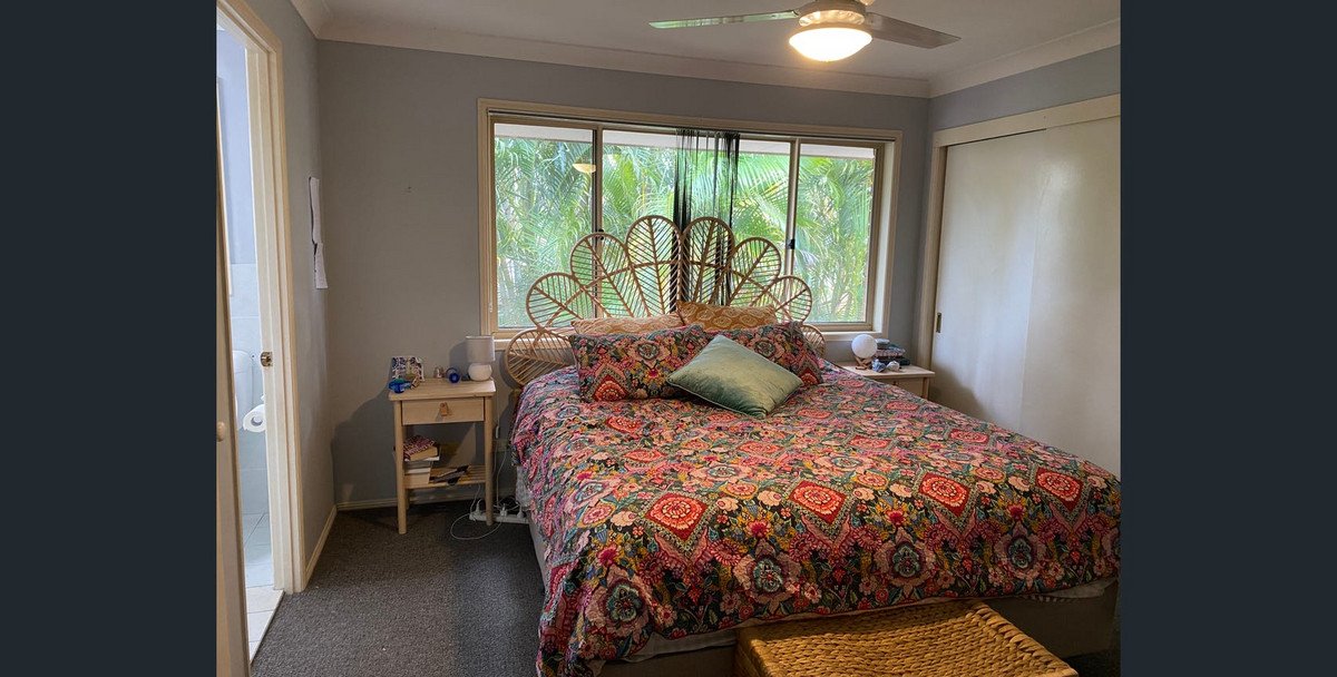 6/12 Cupania Place Elanora 6
