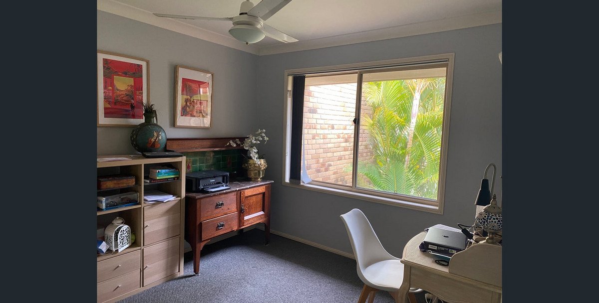 6/12 Cupania Place Elanora 8