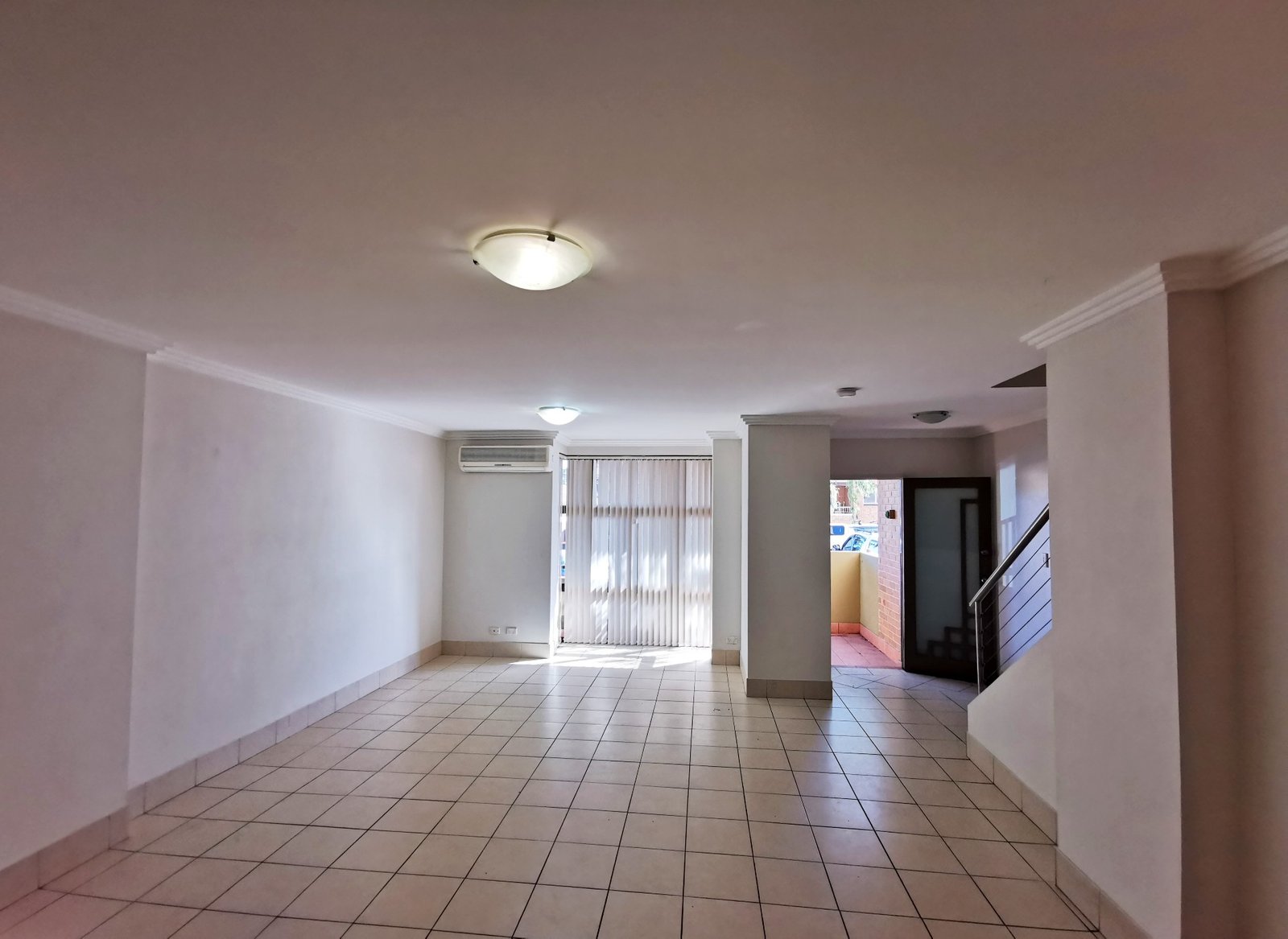 6/12 Dora Street HURSTVILLE 1