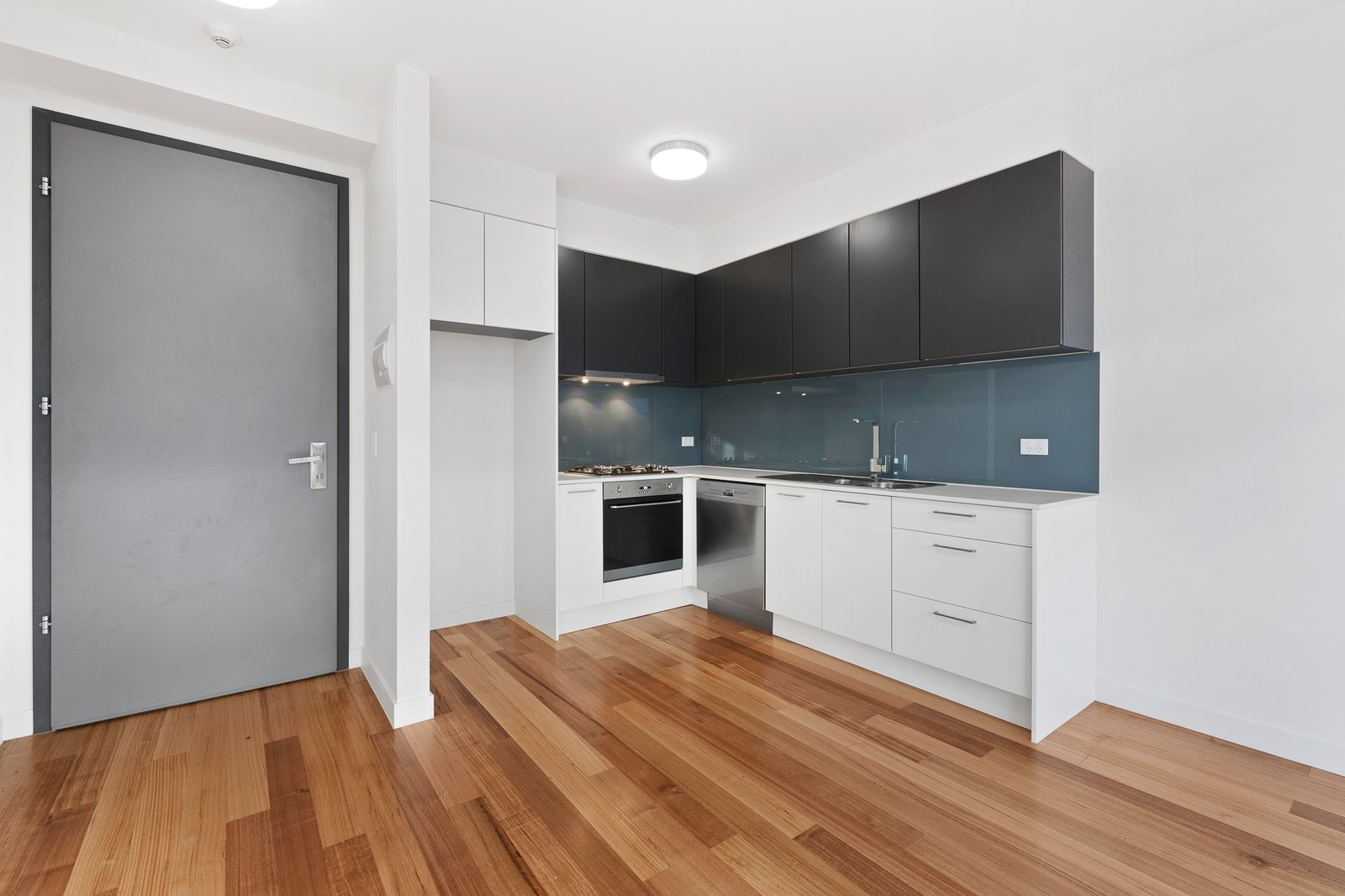 Gallery: 6/12 Gleniffer Avenue
