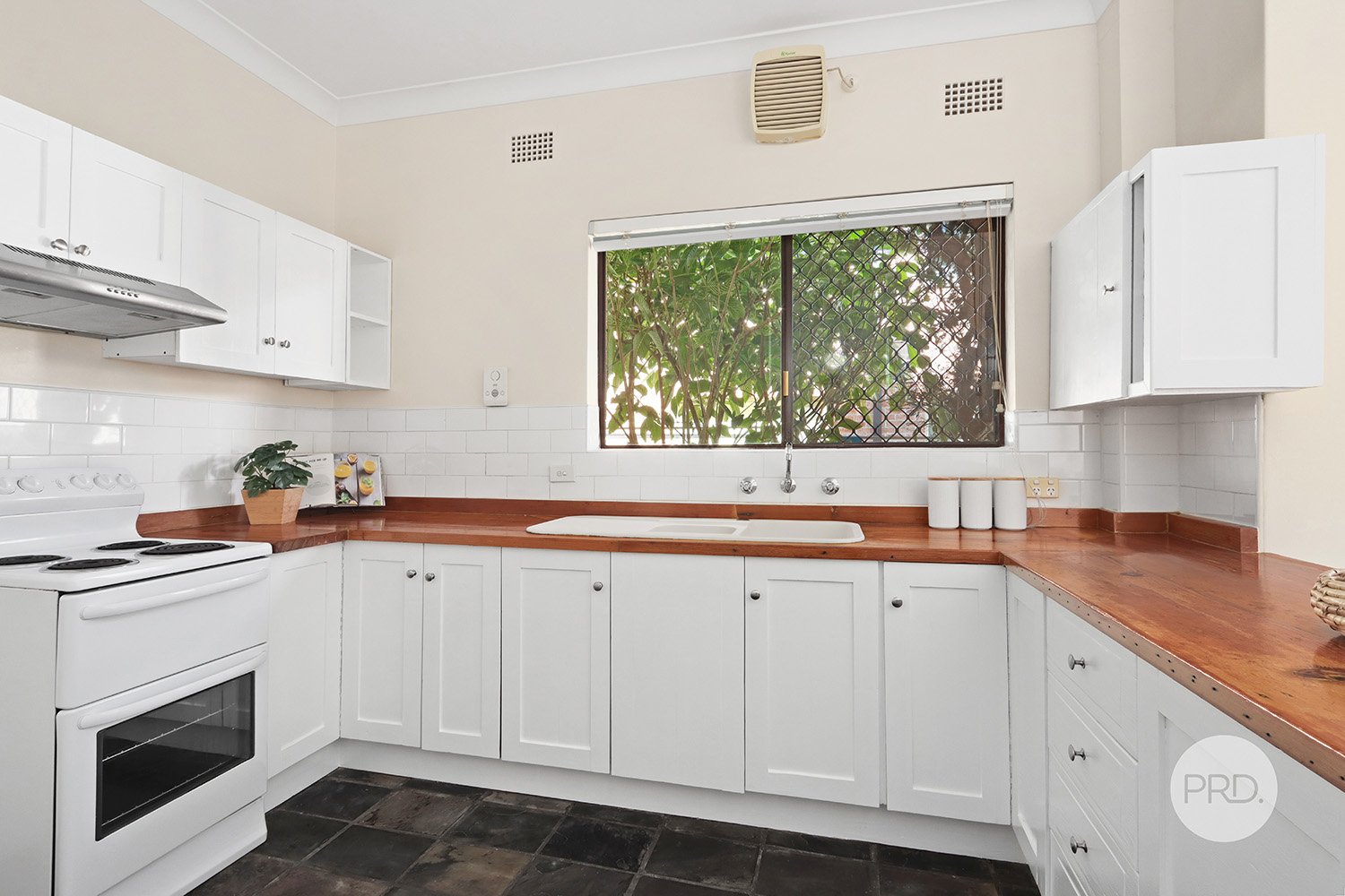 6/12 Letitia Street OATLEY 7