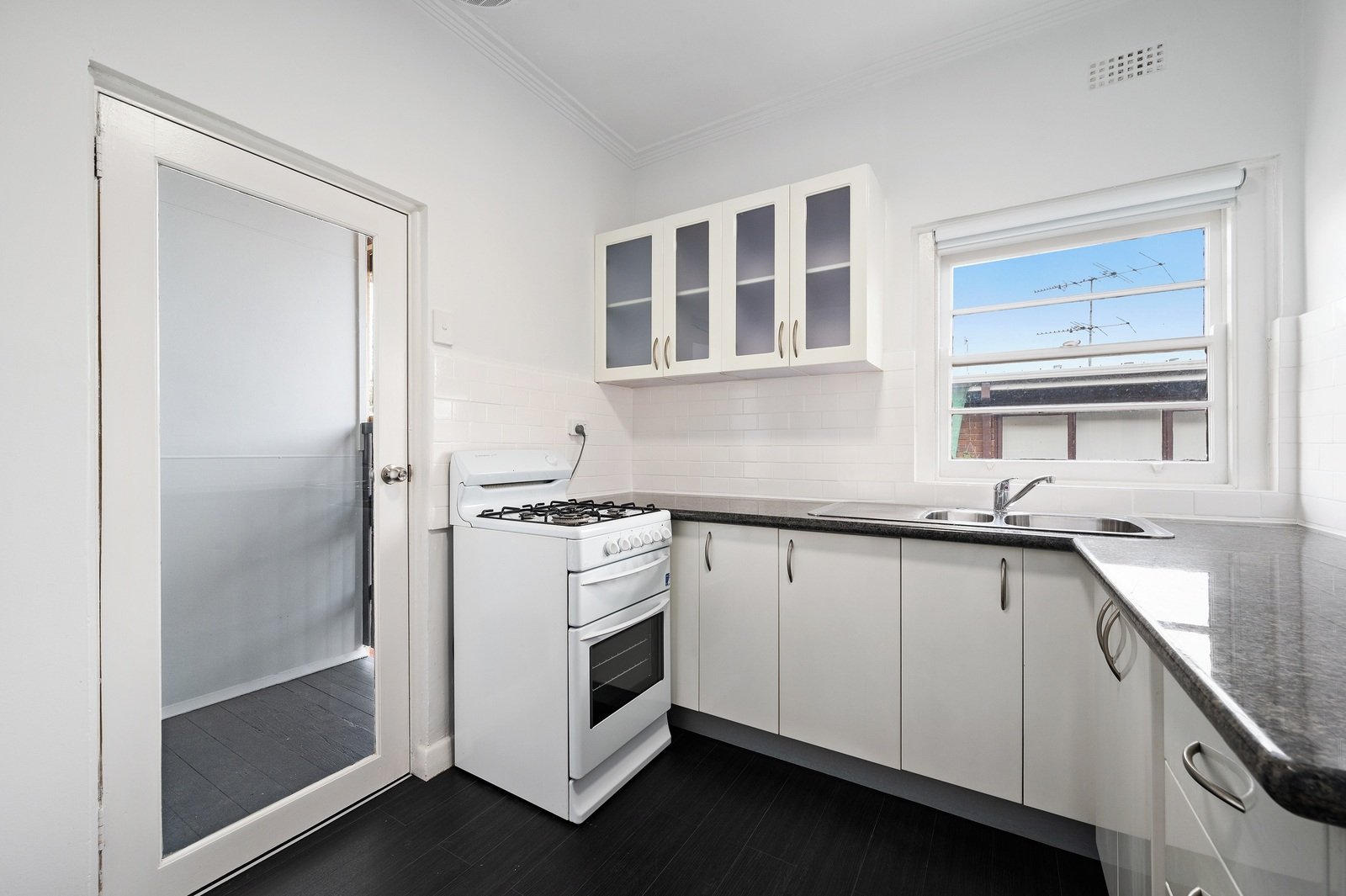Gallery: 6/12 Mitford Street