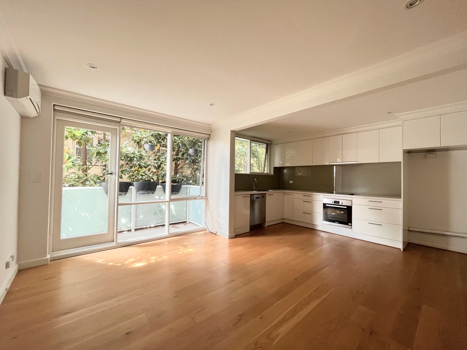 Gallery: 6/12 Osborne Avenue