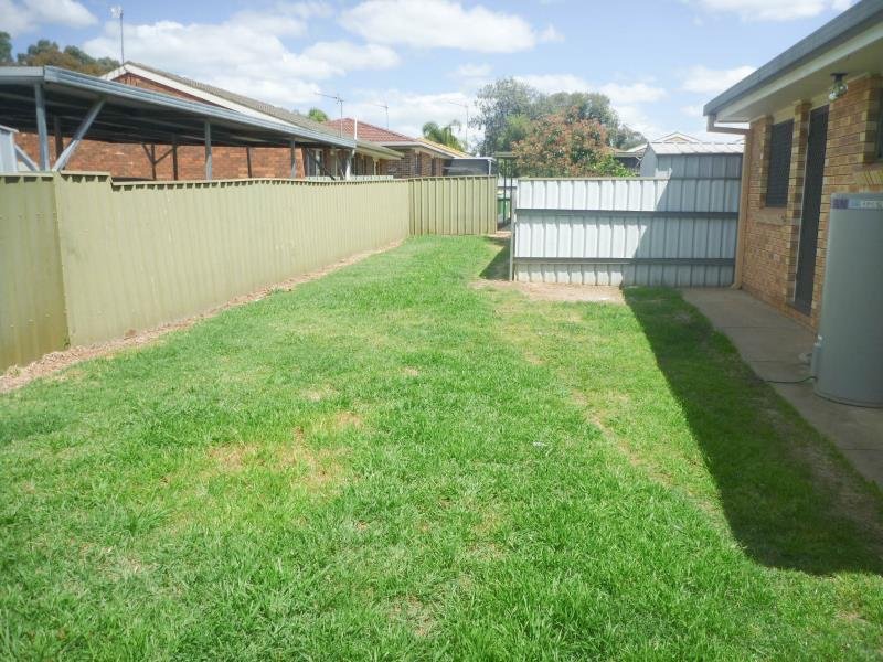 6/12 Wewak Street ASHMONT 5