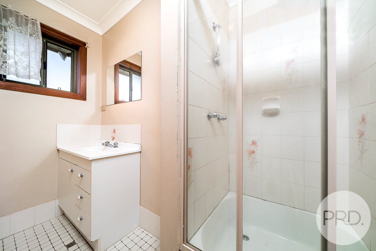 6/12 Wewak Street ASHMONT 8