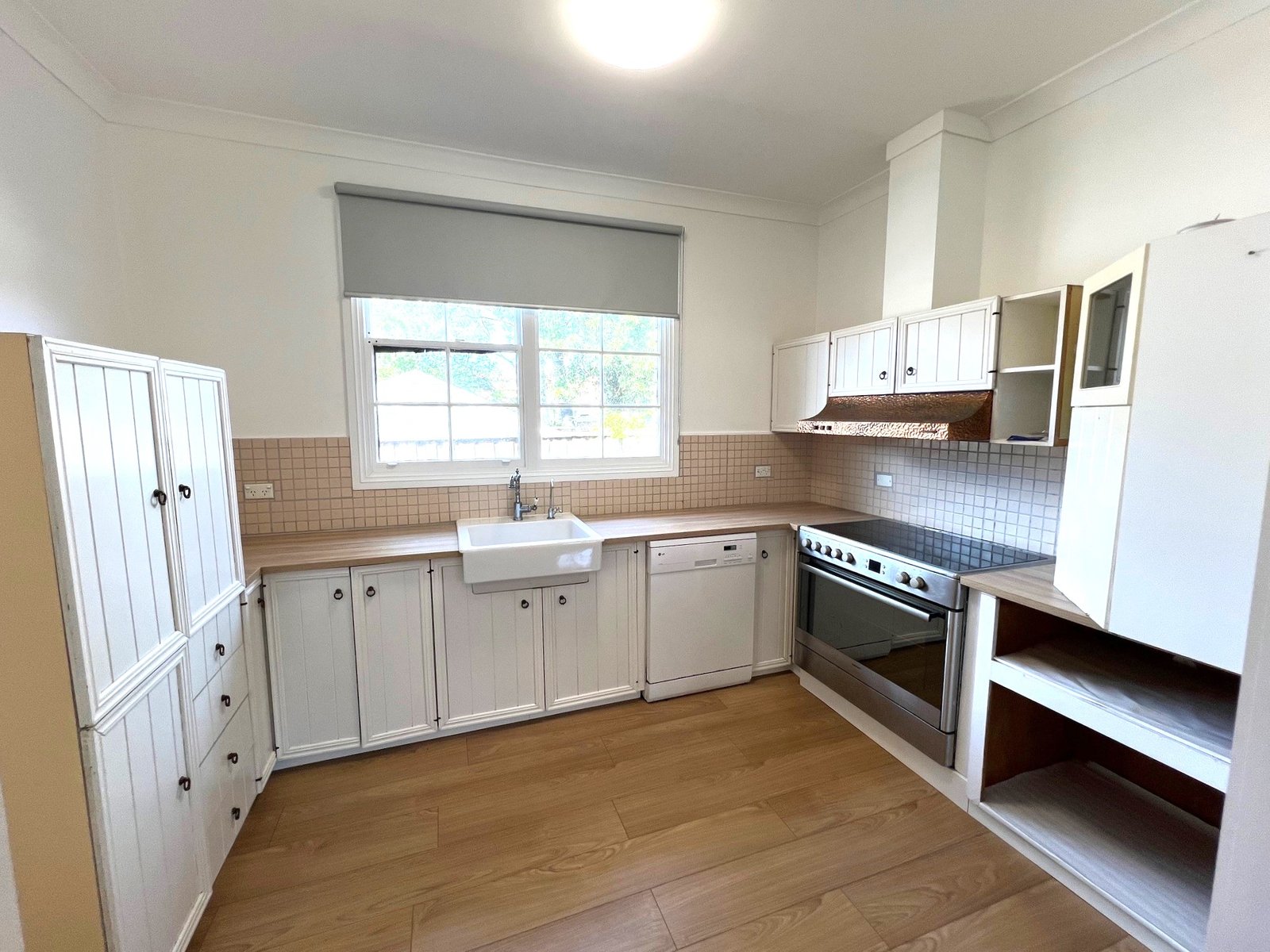 6/122-124 Russell Avenue DOLLS POINT 3