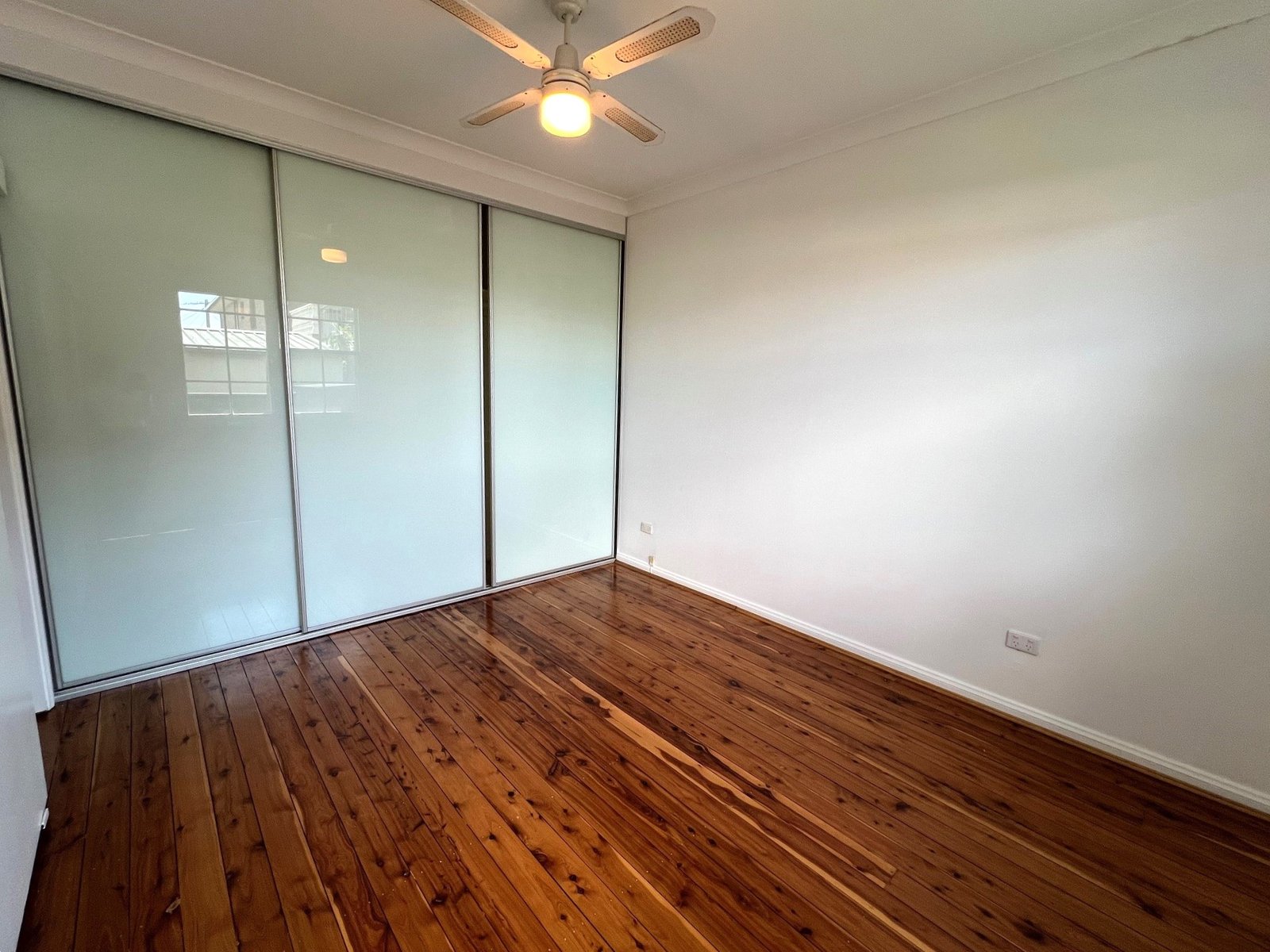 6/122-124 Russell Avenue DOLLS POINT 6
