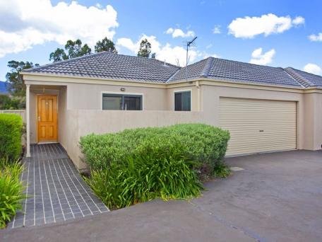 6/122-130 Bong Bong Road HORSLEY 1