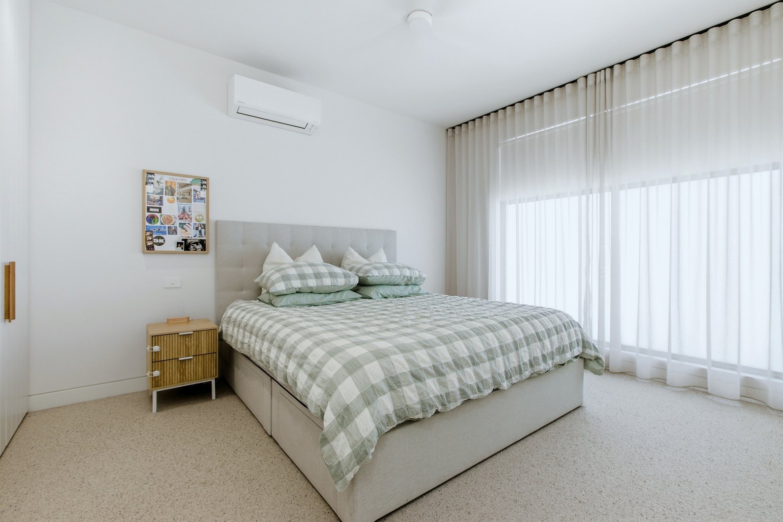 Gallery: 6/124 White Street