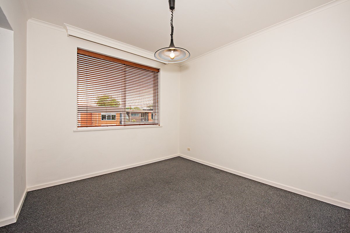 Gallery: 6/125 Alma Road