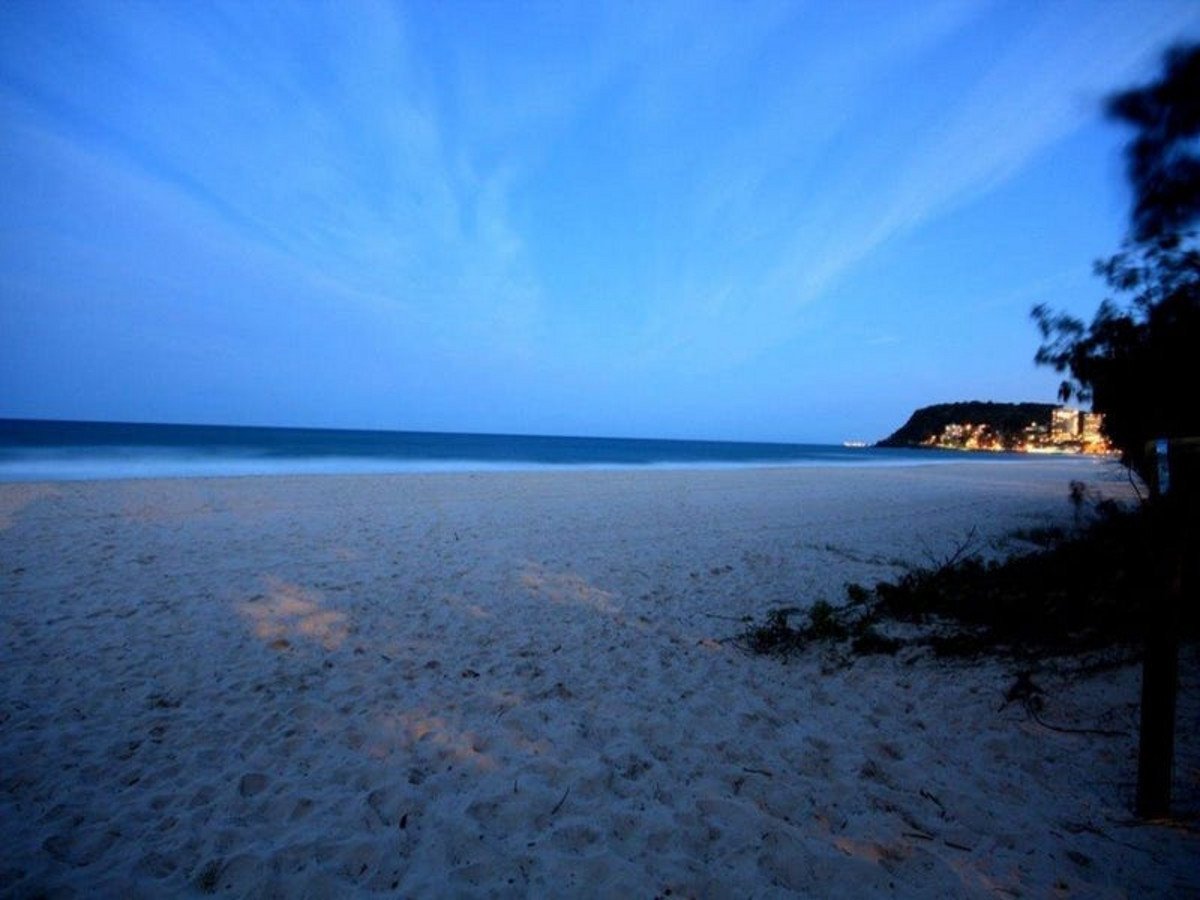 6/126 The Esplanade BURLEIGH HEADS 6