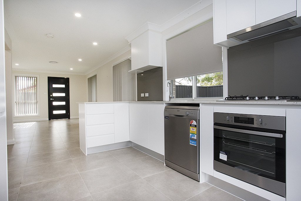 6/13 Algie Crescent KINGSWOOD 7