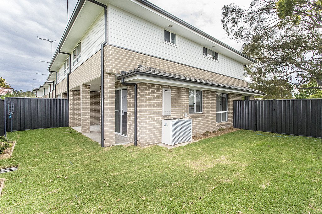 6/13 Algie Crescent KINGSWOOD 20