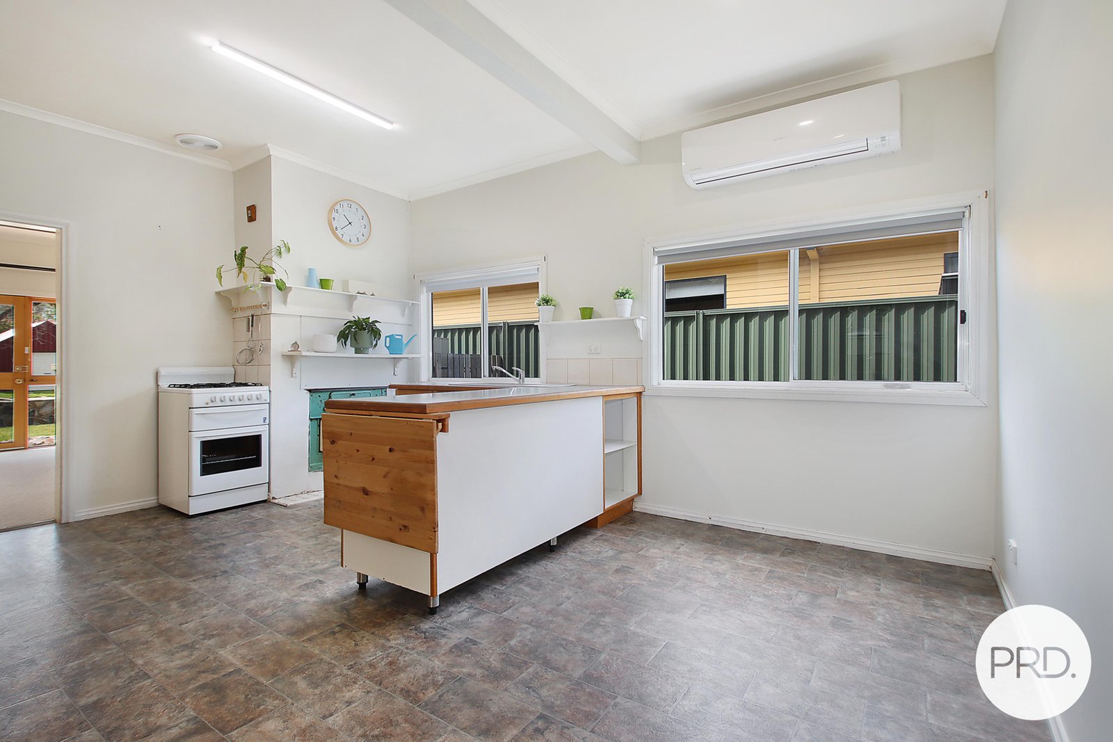 613 Edward Street ALBURY 4