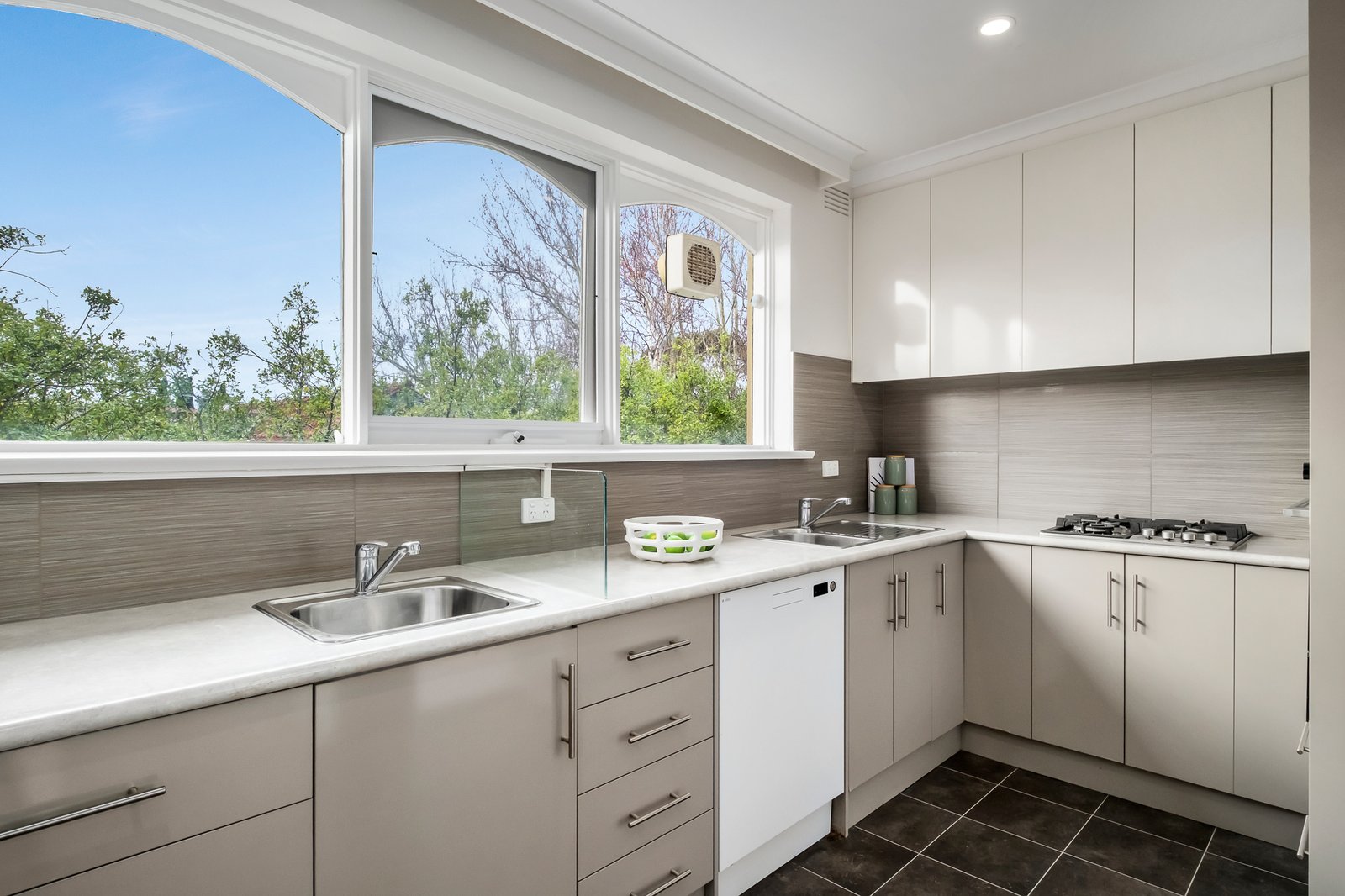 Gallery: 6/13 Fuller Road