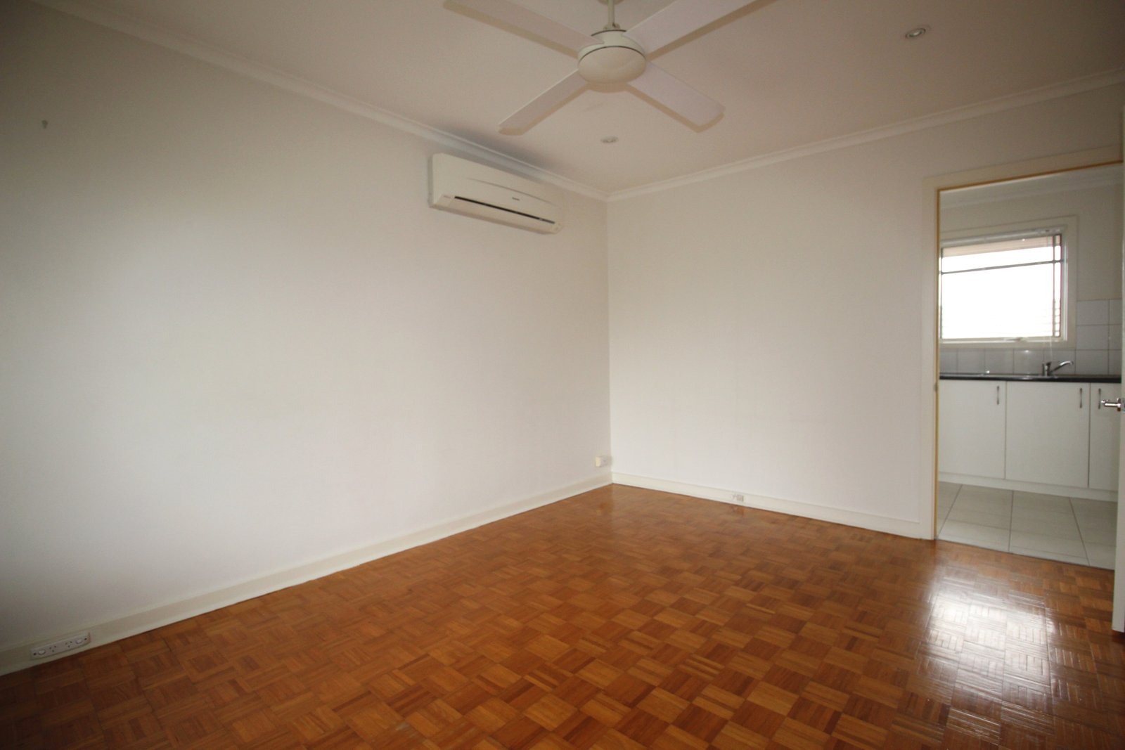 Gallery: 6/13 Lower Dandenong Road
