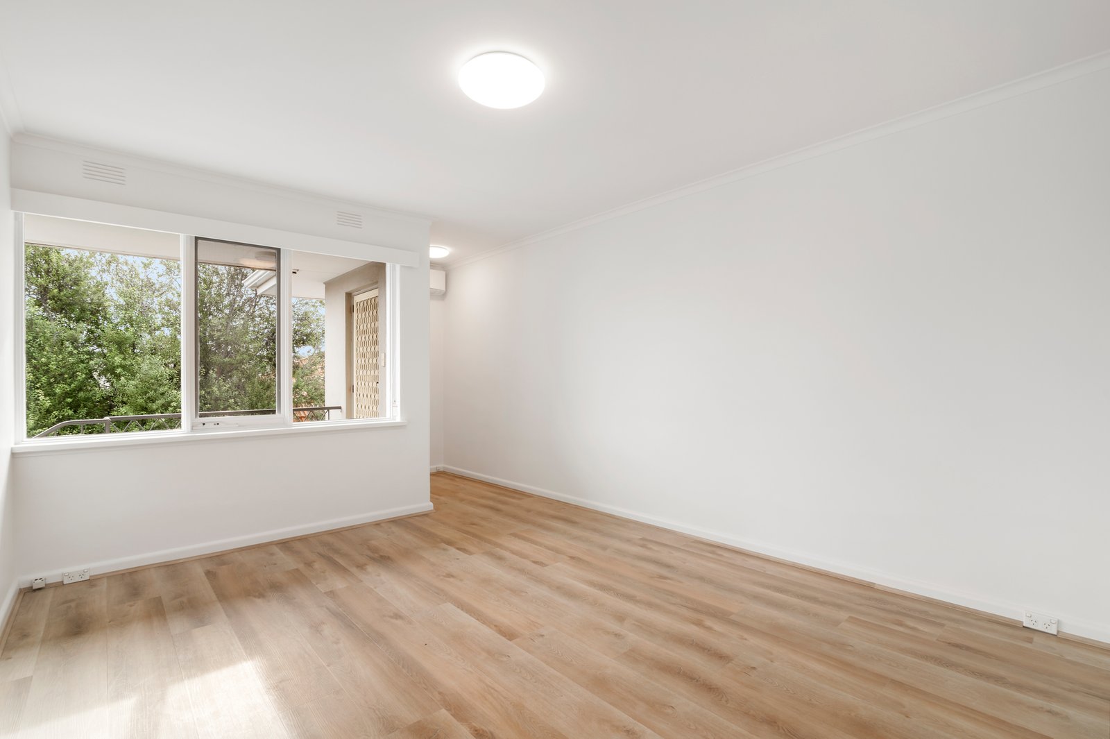 Gallery: 6/13 Phillip Street