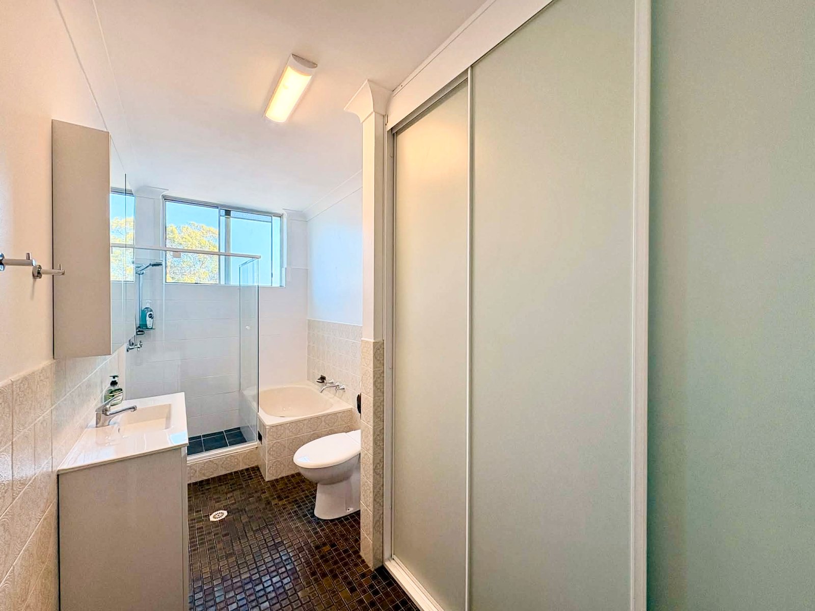 6/13 Soldiers Point Road SOLDIERS POINT 9