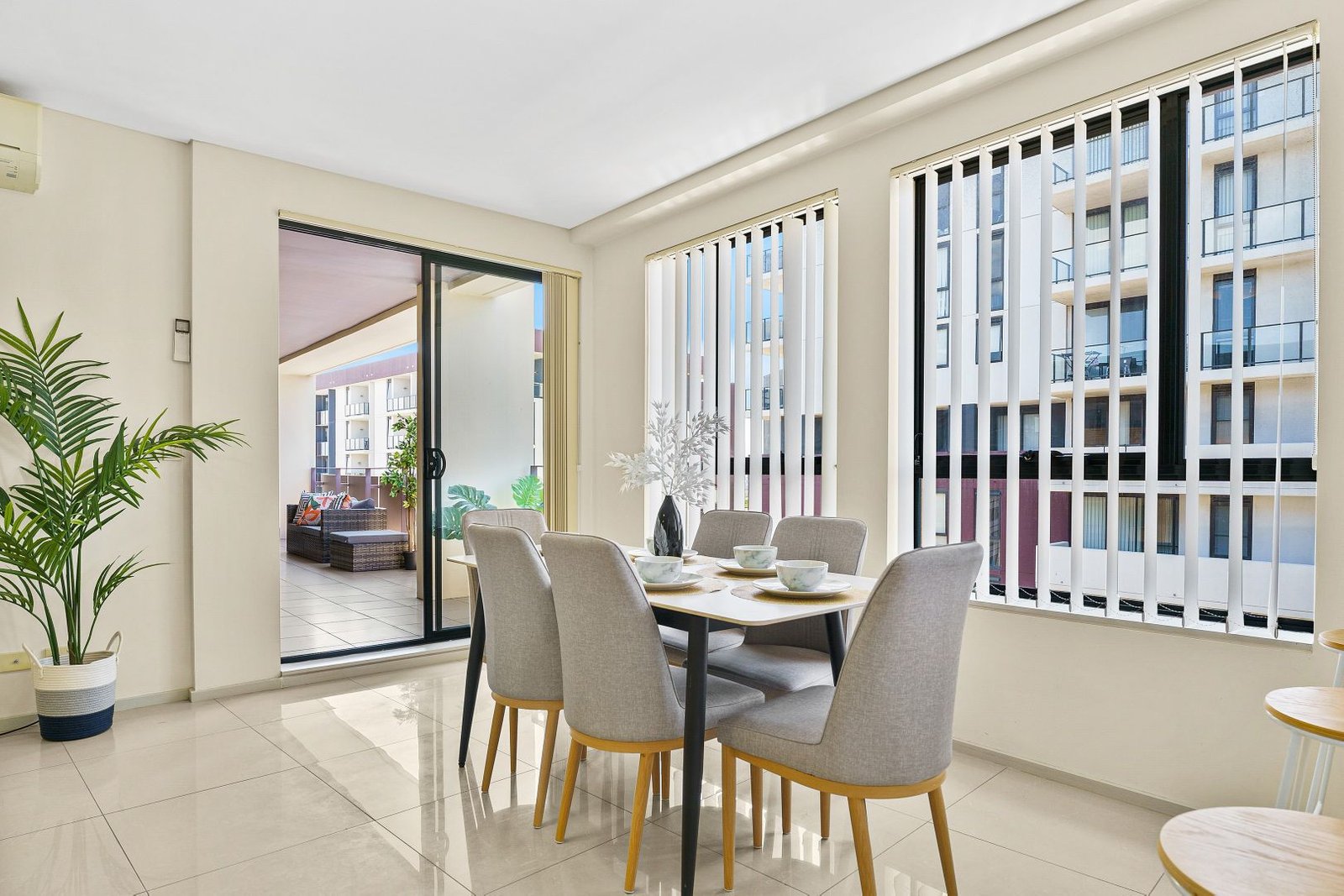 61/313 Forest Road HURSTVILLE 2