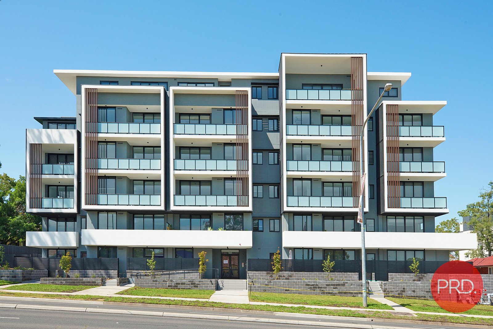 61/35-37 Barber Avenue PENRITH 1