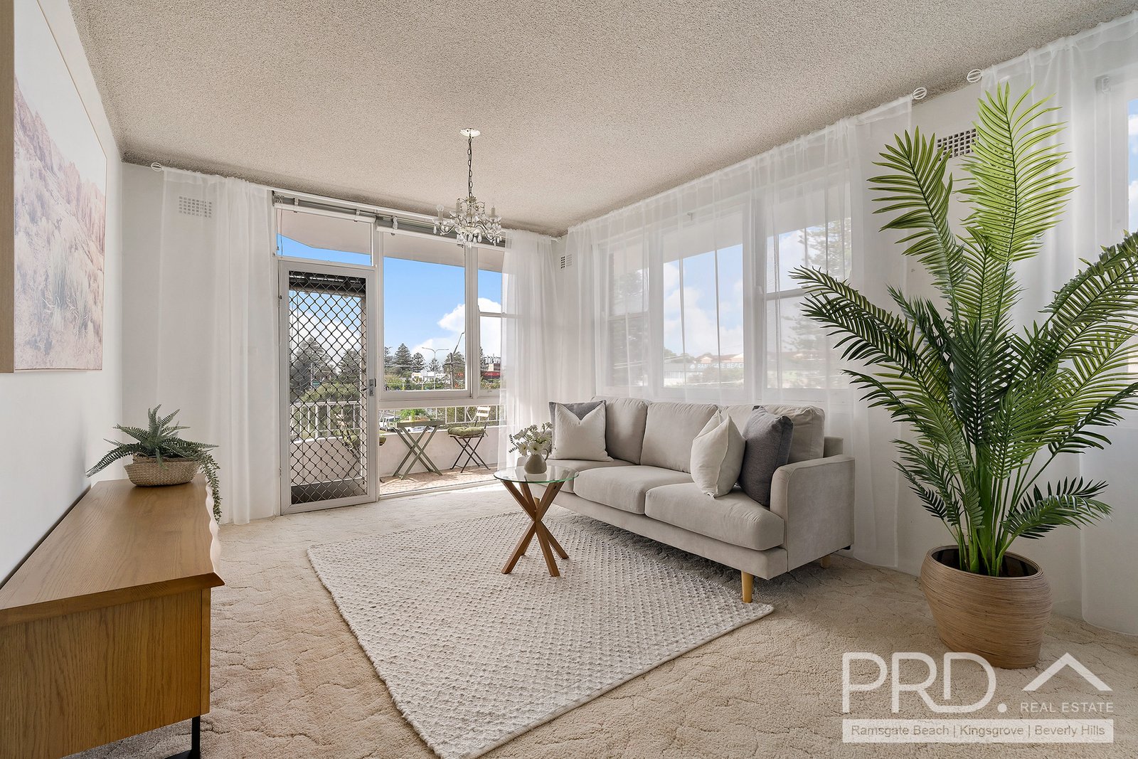 6/136B Chuter Avenue RAMSGATE BEACH 3