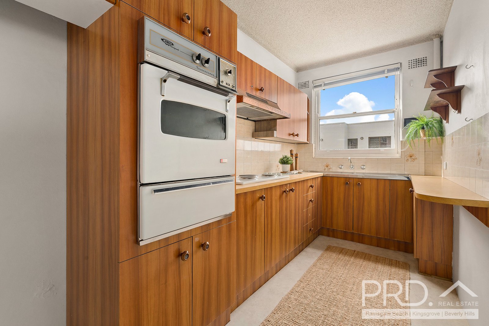 6/136B Chuter Avenue RAMSGATE BEACH 4