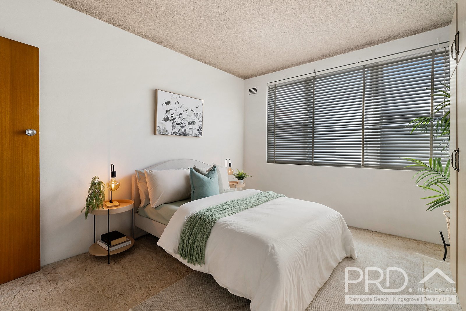 6/136B Chuter Avenue RAMSGATE BEACH 7