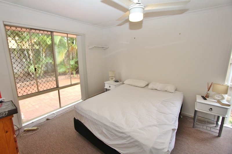 6/137 Olsen Avenue LABRADOR 7